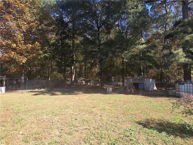 176 Runyon Loop, Cedartown, GA 30125
