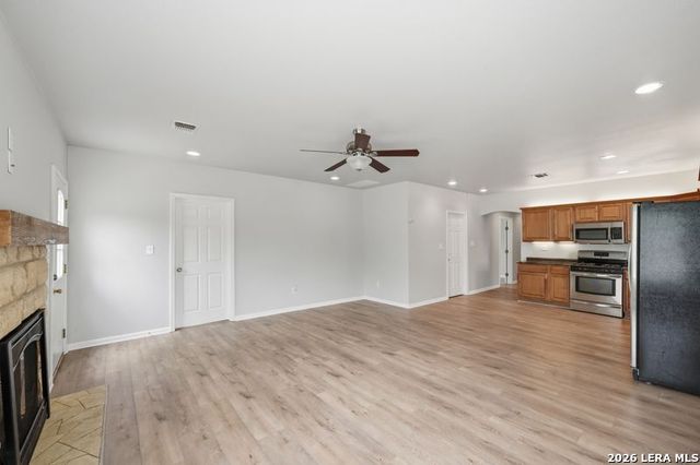 604 Schneider, Poth, TX 78147