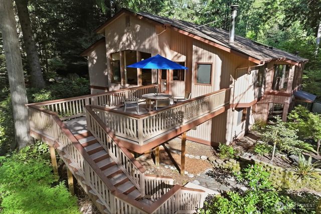 19816 233rd Avenue NE, Woodinville, WA 98077