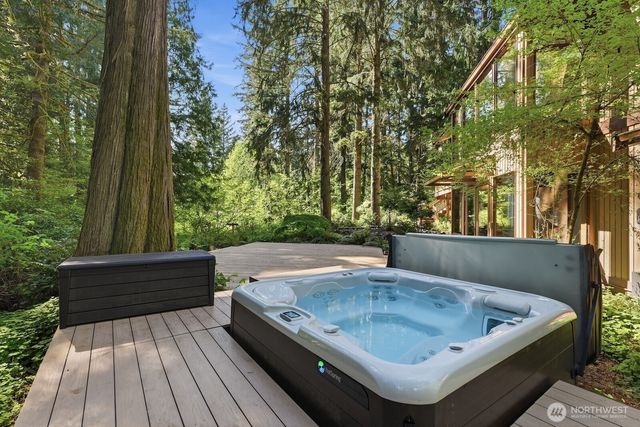 19816 233rd Avenue NE, Woodinville, WA 98077