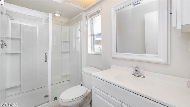 3804 SE 10th PL, Cape Coral, FL 33904