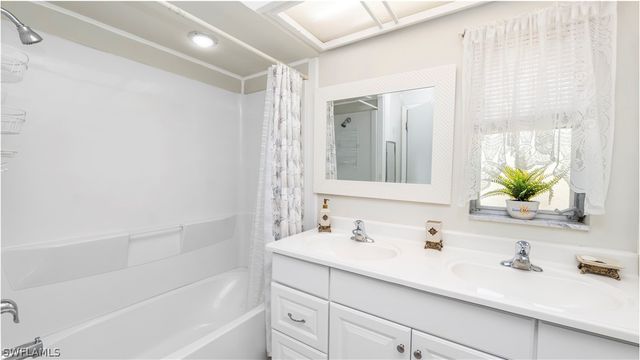 3804 SE 10th PL, Cape Coral, FL 33904