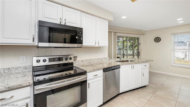 3804 SE 10th PL, Cape Coral, FL 33904