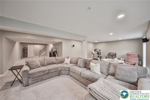 4329 Beech Drive, Lower Nazareth Twp, PA 18064