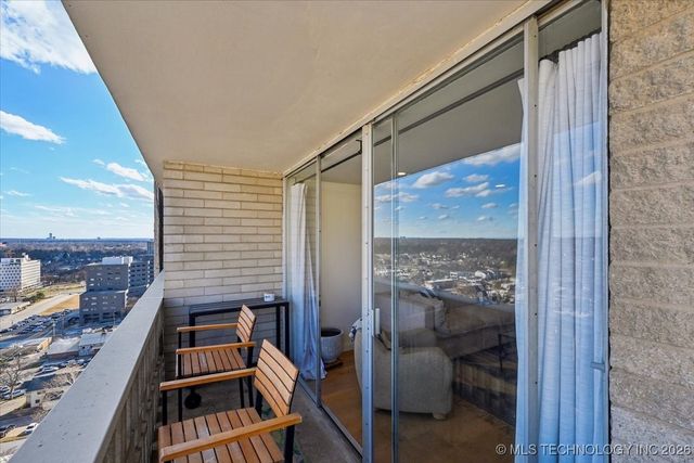 1502 S Boulder Avenue 17M, Tulsa, OK 74119