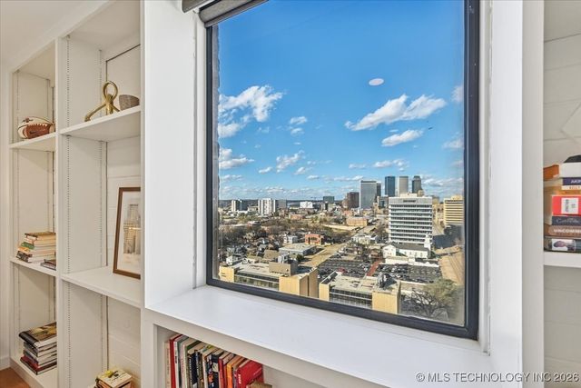 1502 S Boulder Avenue 17M, Tulsa, OK 74119