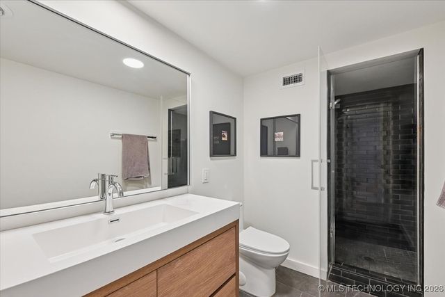 1502 S Boulder Avenue 17M, Tulsa, OK 74119