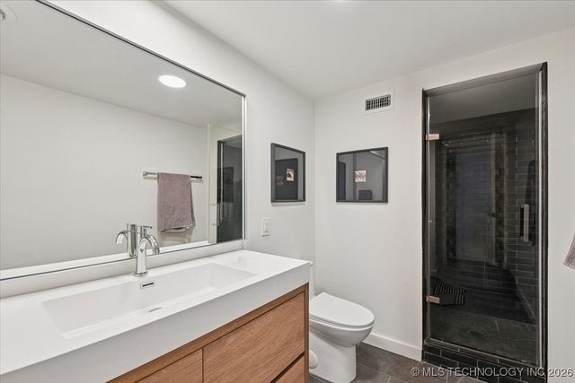 1502 S Boulder Avenue 17M, Tulsa, OK 74119