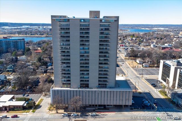 1502 S Boulder Avenue 17M, Tulsa, OK 74119