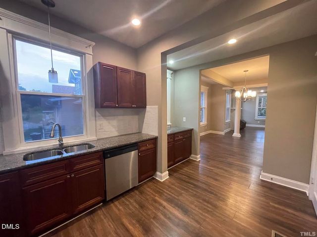 307 E 5th Street, Burlington, NC 27215