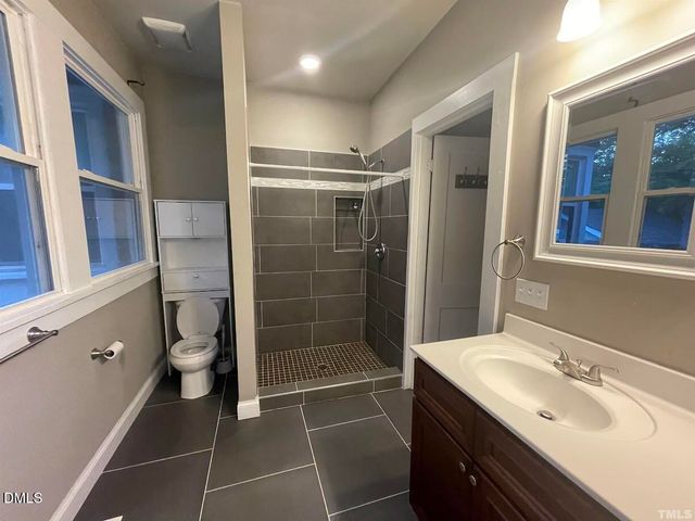 307 E 5th Street, Burlington, NC 27215