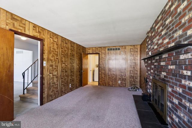 15 WRIGHT LOOP, Williamstown, NJ 08094