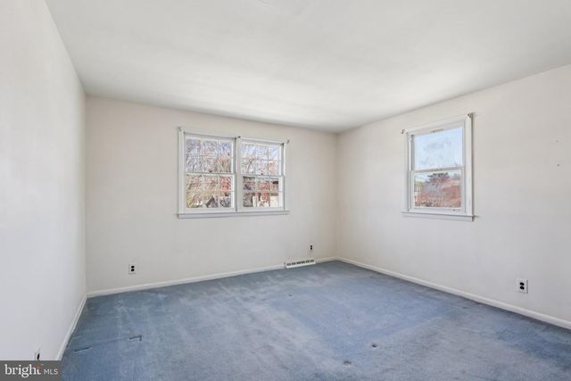 15 WRIGHT LOOP, Williamstown, NJ 08094