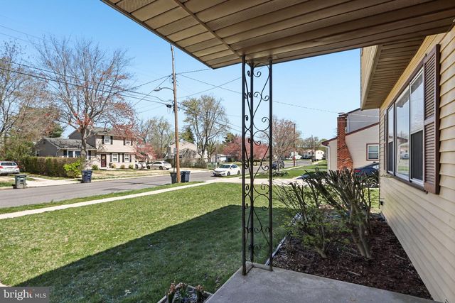 15 WRIGHT LOOP, Williamstown, NJ 08094