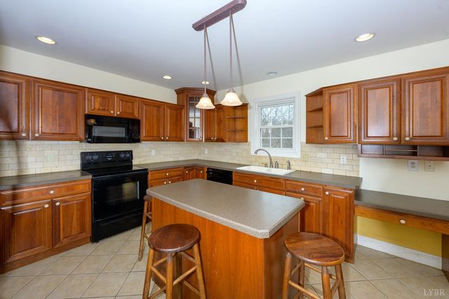 425 Harvest Court, Lynchburg, VA 24502