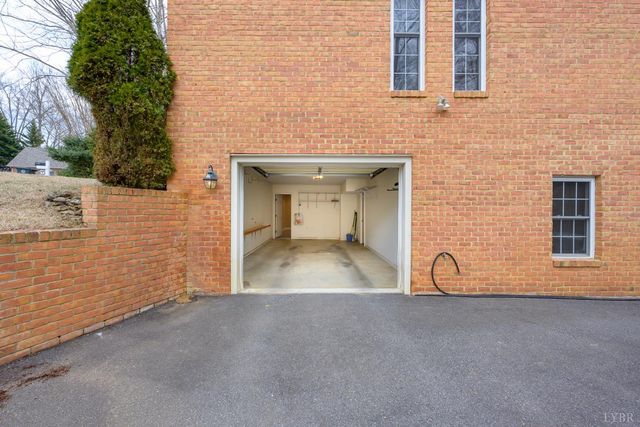 425 Harvest Court, Lynchburg, VA 24502