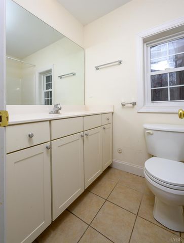 425 Harvest Court, Lynchburg, VA 24502