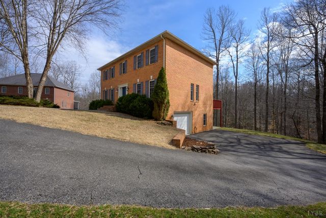 425 Harvest Court, Lynchburg, VA 24502