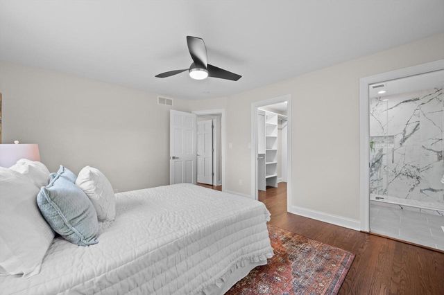 850 Janacek ROAD, Brookfield, WI 53045