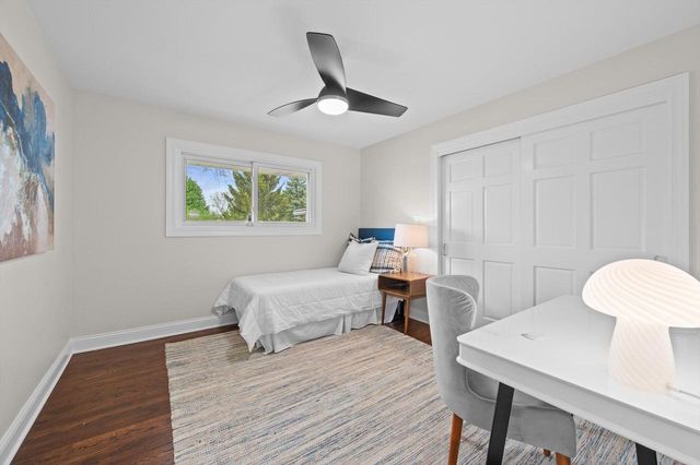 850 Janacek ROAD, Brookfield, WI 53045
