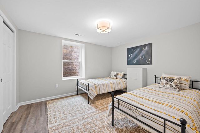 850 Janacek ROAD, Brookfield, WI 53045