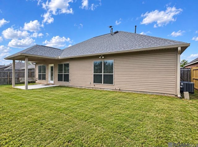 26436 Feliciana Ave, Denham Springs, LA 70726