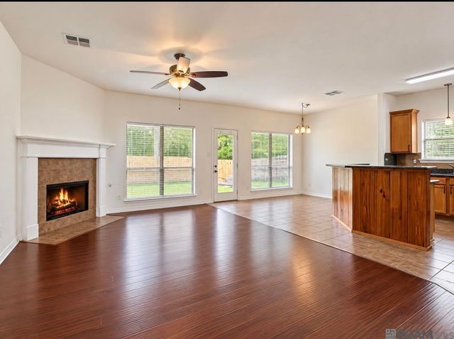 26436 Feliciana Ave, Denham Springs, LA 70726