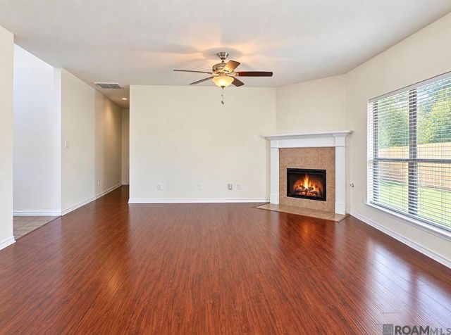 26436 Feliciana Ave, Denham Springs, LA 70726