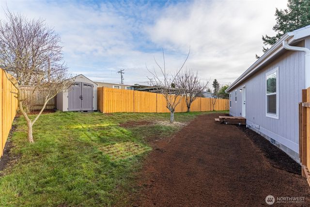 8416 Donald Way, Blaine, WA 98230