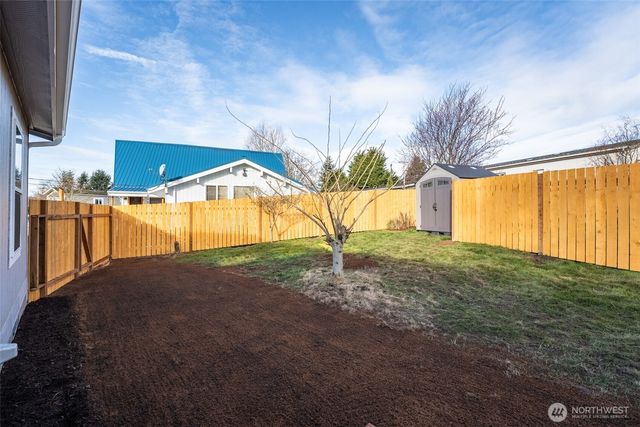 8416 Donald Way, Blaine, WA 98230