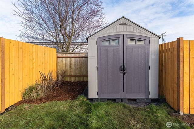 8416 Donald Way, Blaine, WA 98230