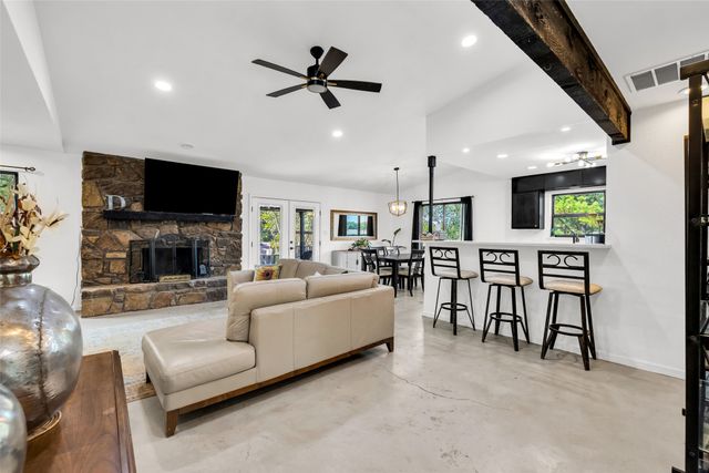 1382 Forest Lane, Catoosa, OK 74015