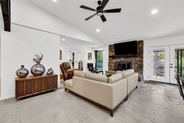 1382 Forest Lane, Catoosa, OK 74015