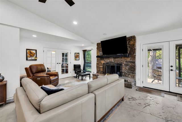 1382 Forest Lane, Catoosa, OK 74015