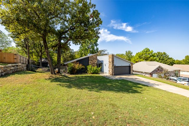 1382 Forest Lane, Catoosa, OK 74015