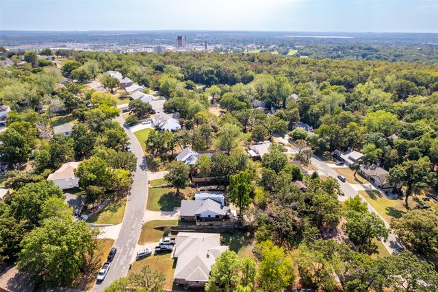 1382 Forest Lane, Catoosa, OK 74015