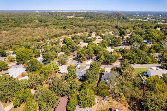 1382 Forest Lane, Catoosa, OK 74015