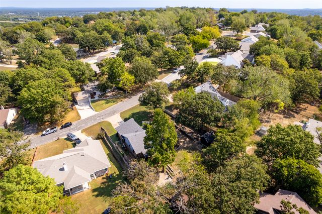 1382 Forest Lane, Catoosa, OK 74015