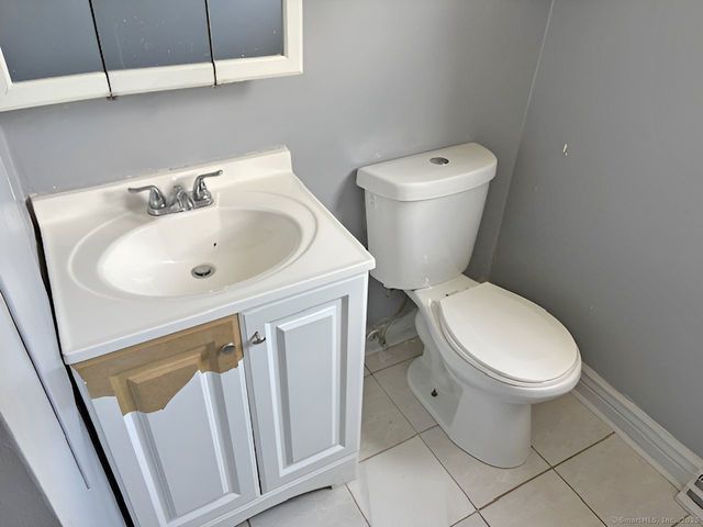 26 Elliot Drive, Hamden, CT 06514