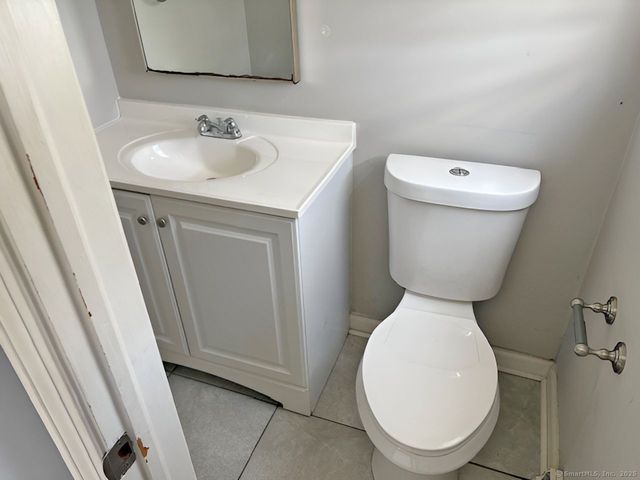 26 Elliot Drive, Hamden, CT 06514