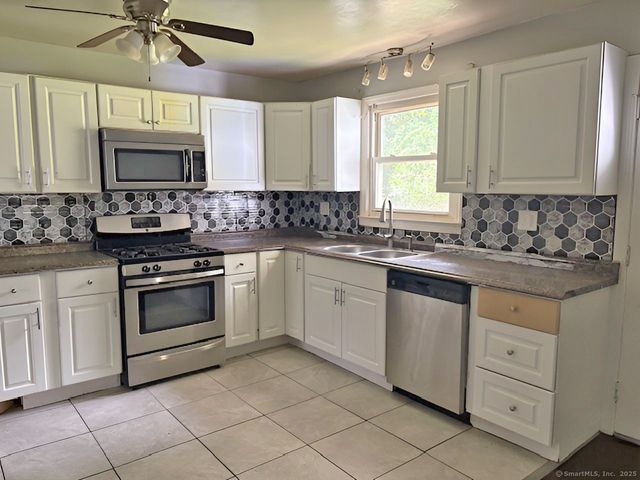 26 Elliot Drive, Hamden, CT 06514