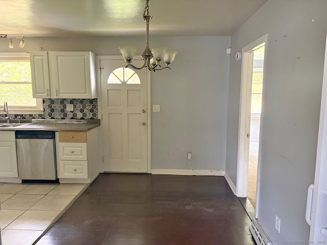 26 Elliot Drive, Hamden, CT 06514