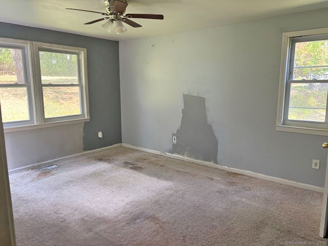 26 Elliot Drive, Hamden, CT 06514