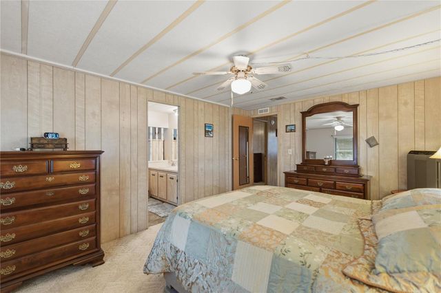 6450 NE 1ST LANE, Ocala, FL 34470