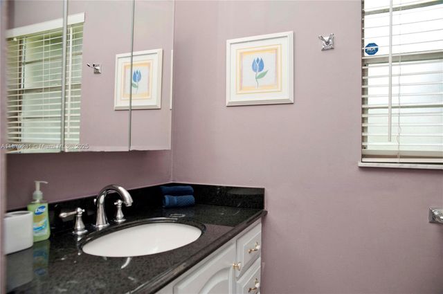 458 SE Doat St, Port St. Lucie, FL 34983