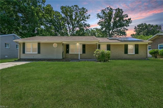 134 Saint Stephens DR, Newport News, VA 23602