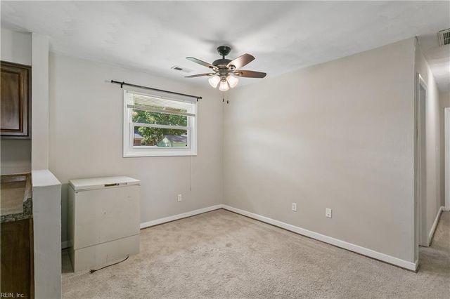 134 Saint Stephens DR, Newport News, VA 23602