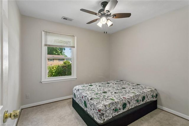 134 Saint Stephens DR, Newport News, VA 23602