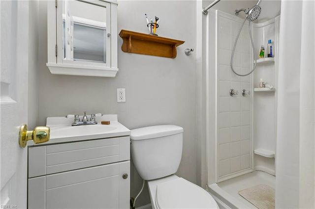 134 Saint Stephens DR, Newport News, VA 23602
