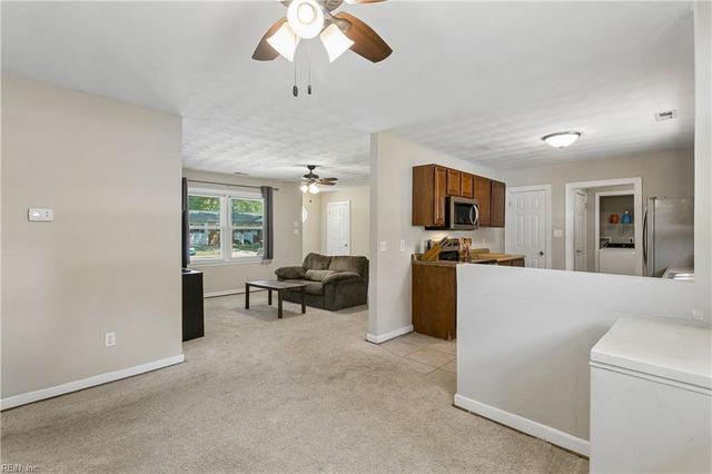134 Saint Stephens DR, Newport News, VA 23602